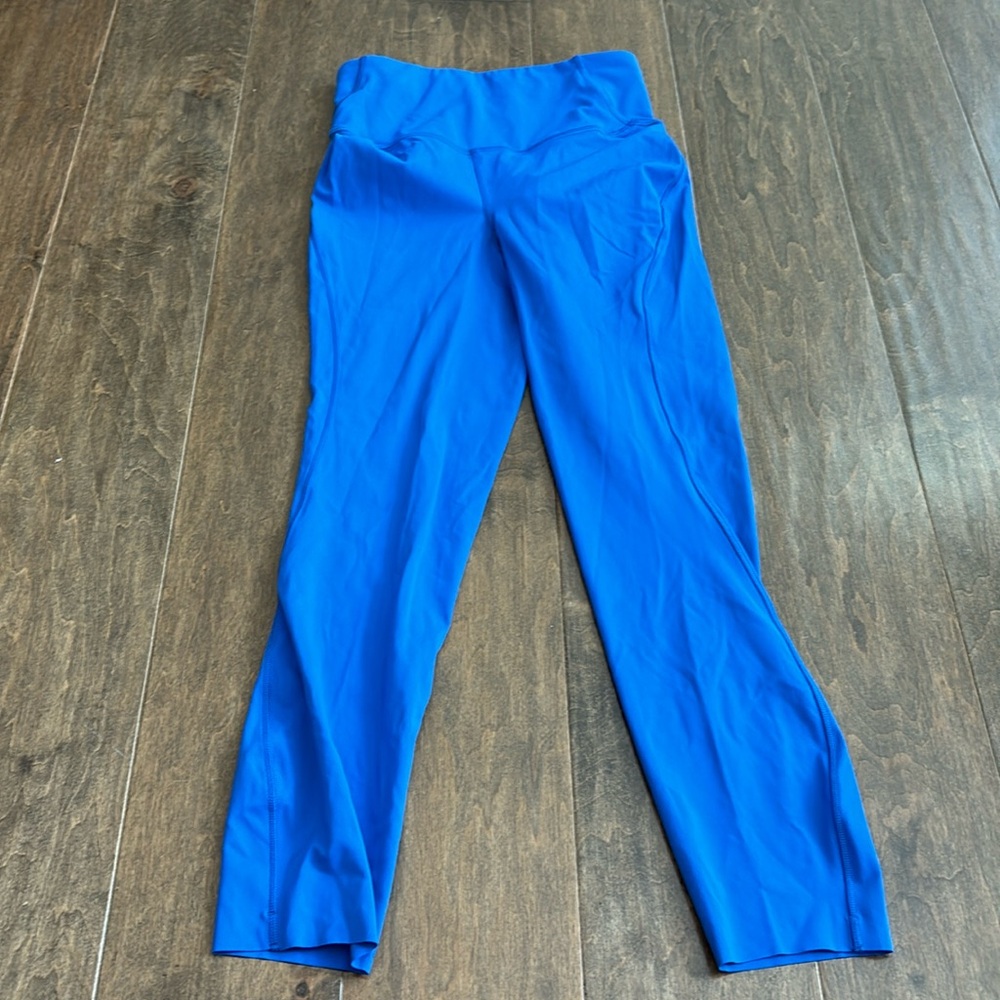 Lululemon leggings, bright blue, 21 inch length